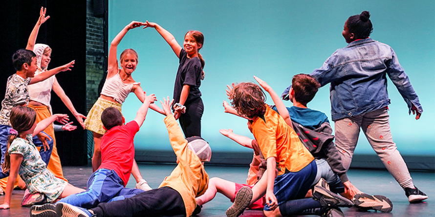 Theatre for Young Audiences | Young People's Theatre